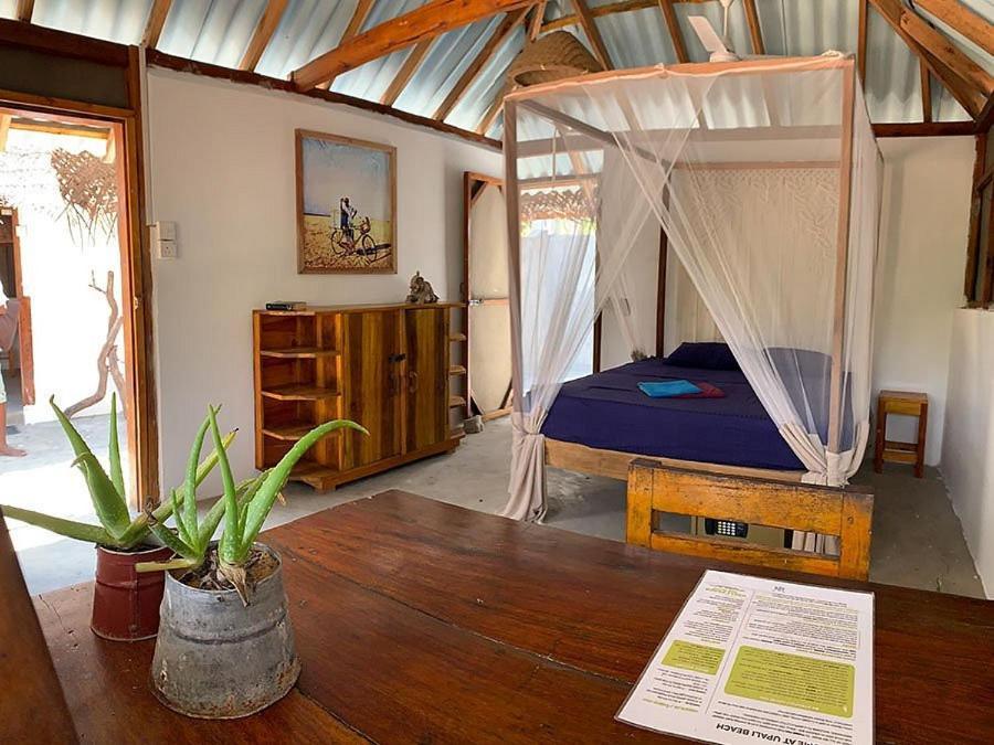 Upali Beach Surf Resort & Cafe آروغام المظهر الخارجي الصورة