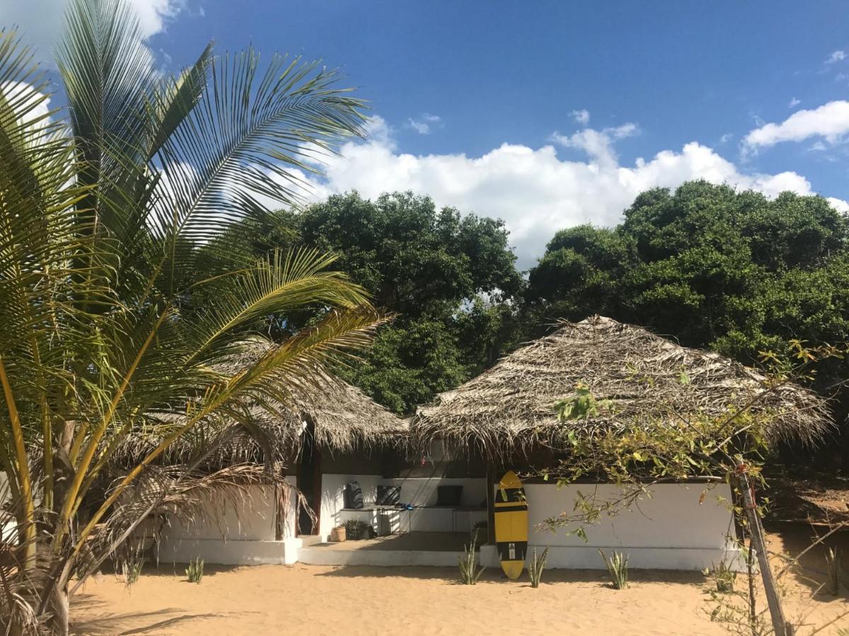 Upali Beach Surf Resort & Cafe آروغام المظهر الخارجي الصورة