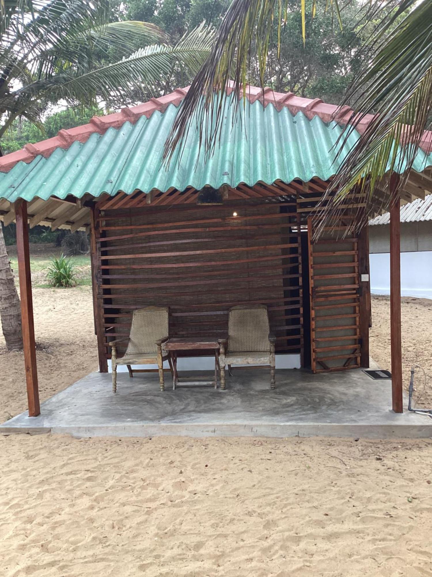 Upali Beach Surf Resort & Cafe آروغام المظهر الخارجي الصورة